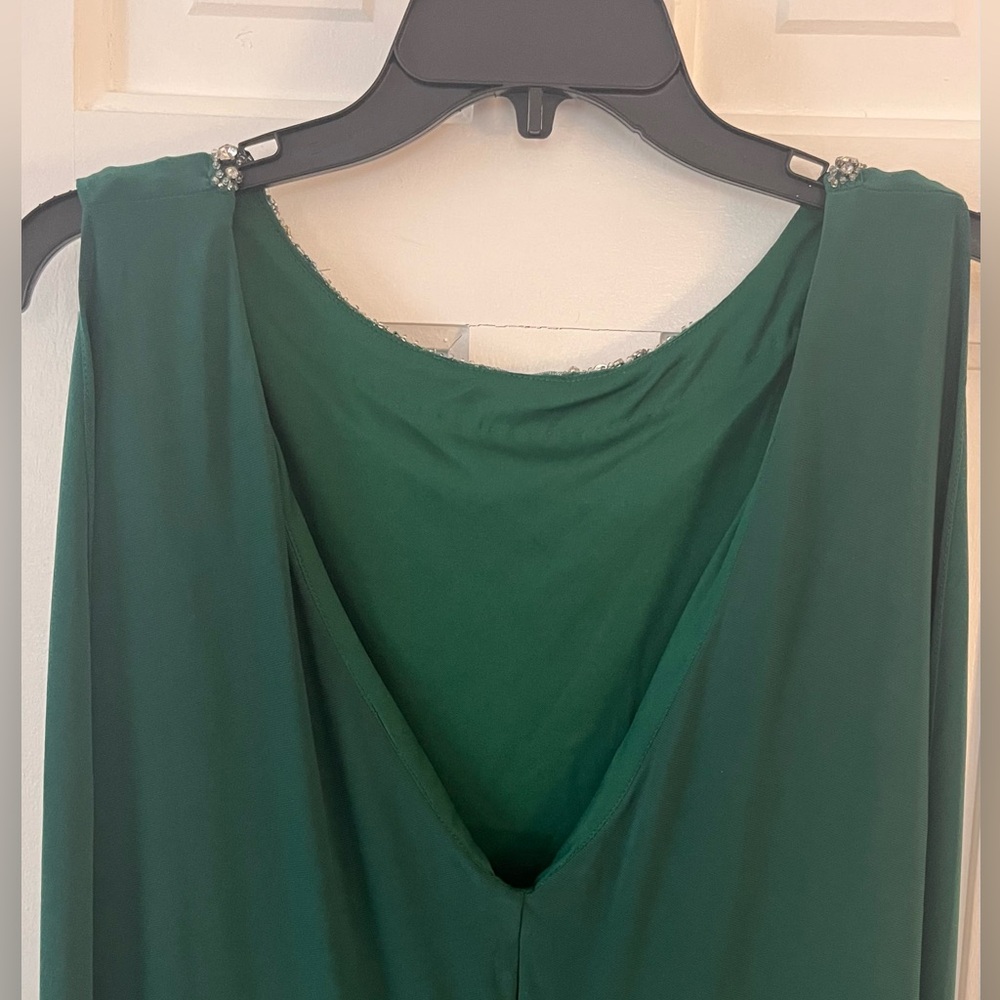 SCARLETT Elegant MattexJersey Dark Green Formal Gown With Back Overlay. Size: 16 - Picture 11 of 12